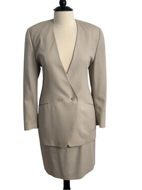 JHCollectibles Woman's Long Sleeve Double Breasted Blazer Midi Skirt Set, Beige